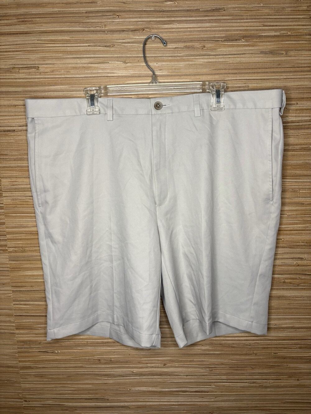 Cool 18 Pro Men’s Shorts 9” Inseam Khaki Sz 42